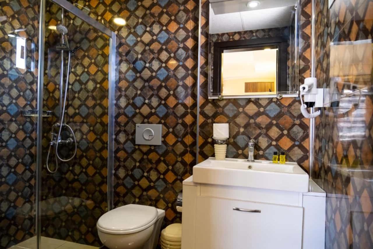 קוסדסי Ikarus Hotel מראה חיצוני תמונה